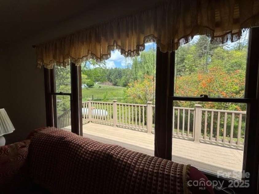 45 Old Cove Road, Sylva, NC 28779.  MLS# CAR4259055, YatesRealty ID 17007. 