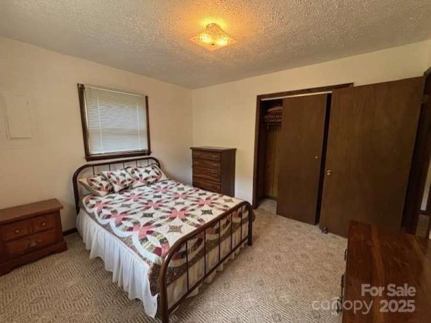 45 Old Cove Road, Sylva, NC 28779.  MLS# CAR4259055, YatesRealty ID 17007. 