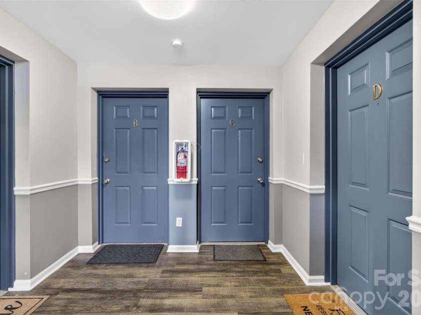 9405 Old Concord Road, Charlotte, NC 28213.  MLS# CAR4376328, YatesRealty ID 17007. 
