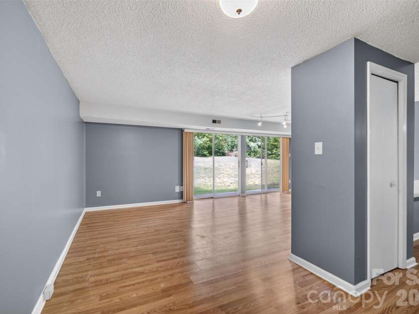 9405 Old Concord Road, Charlotte, NC 28213.  MLS# CAR4376328, YatesRealty ID 17007. 