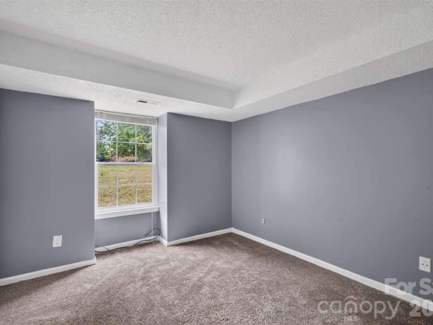 9405 Old Concord Road, Charlotte, NC 28213.  MLS# CAR4376328, YatesRealty ID 17007. 