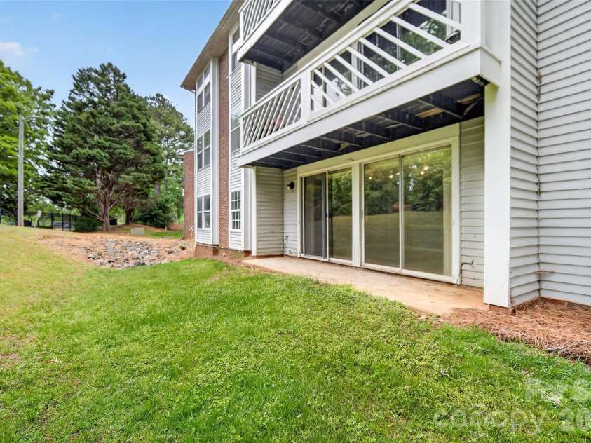 9405 Old Concord Road, Charlotte, NC 28213.  MLS# CAR4376328, YatesRealty ID 17007. 