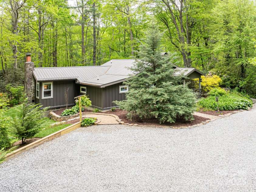 1161 Crab Creek Road, Hendersonville, NC 28739.  MLS# CAR4261346, YatesRealty ID 17008. 