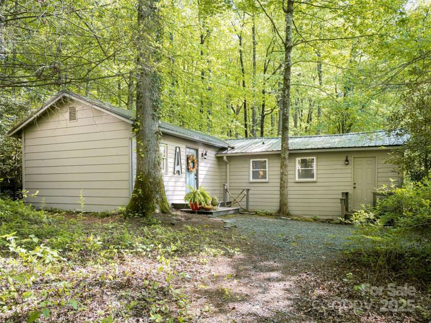 1161 Crab Creek Road, Hendersonville, NC 28739.  MLS# CAR4261346, YatesRealty ID 17008. 