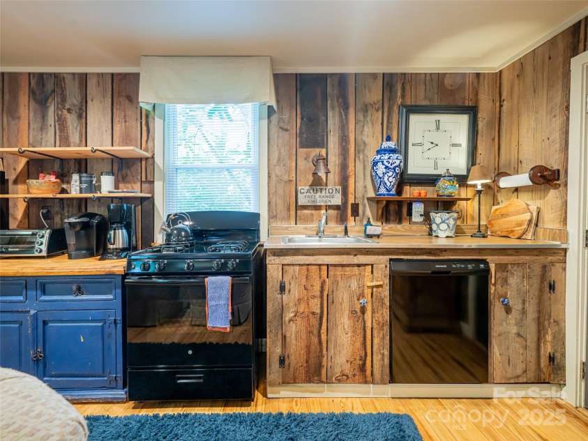 1161 Crab Creek Road, Hendersonville, NC 28739.  MLS# CAR4261346, YatesRealty ID 17008. 