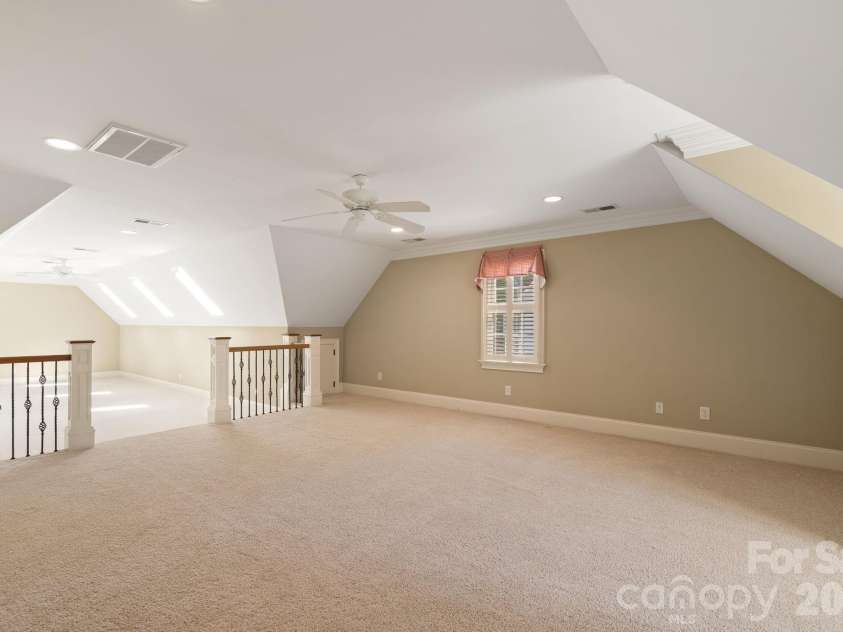 7601 Crossing Ridge Drive, Belews Creek, NC 27009.  MLS# CAR4375208, YatesRealty ID 17008. 