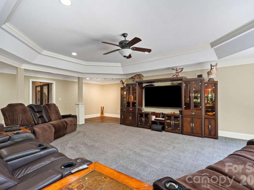 7601 Crossing Ridge Drive, Belews Creek, NC 27009.  MLS# CAR4375208, YatesRealty ID 17008. 