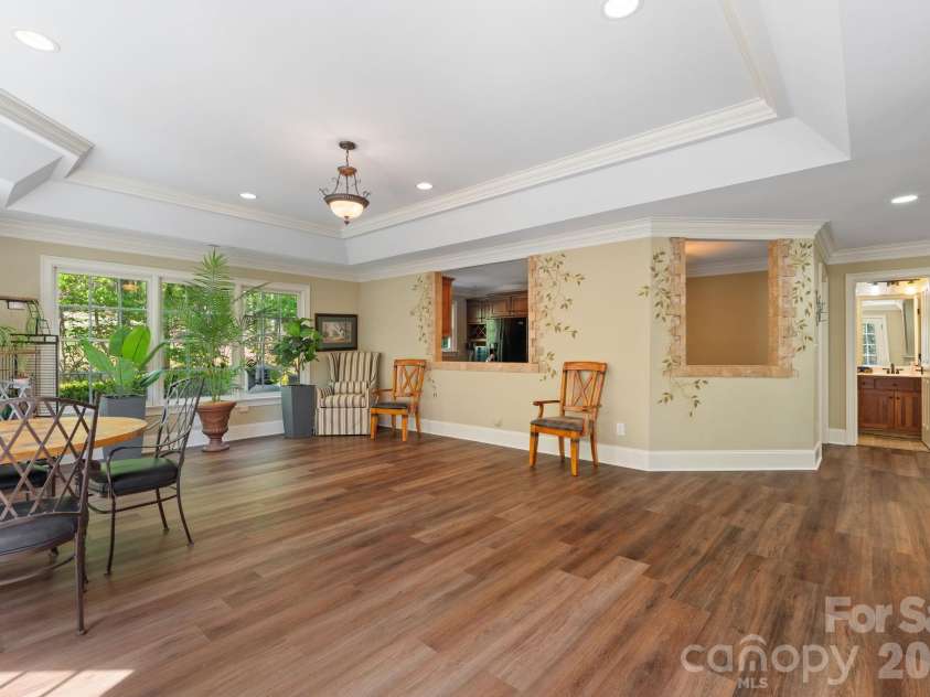 7601 Crossing Ridge Drive, Belews Creek, NC 27009.  MLS# CAR4375208, YatesRealty ID 17008. 