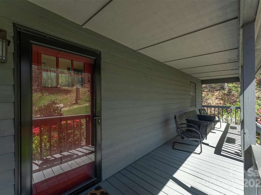 54 Jazaka Ridge Ridge, Swannanoa, NC 28778.  MLS# CAR4247960, YatesRealty ID 17009. 