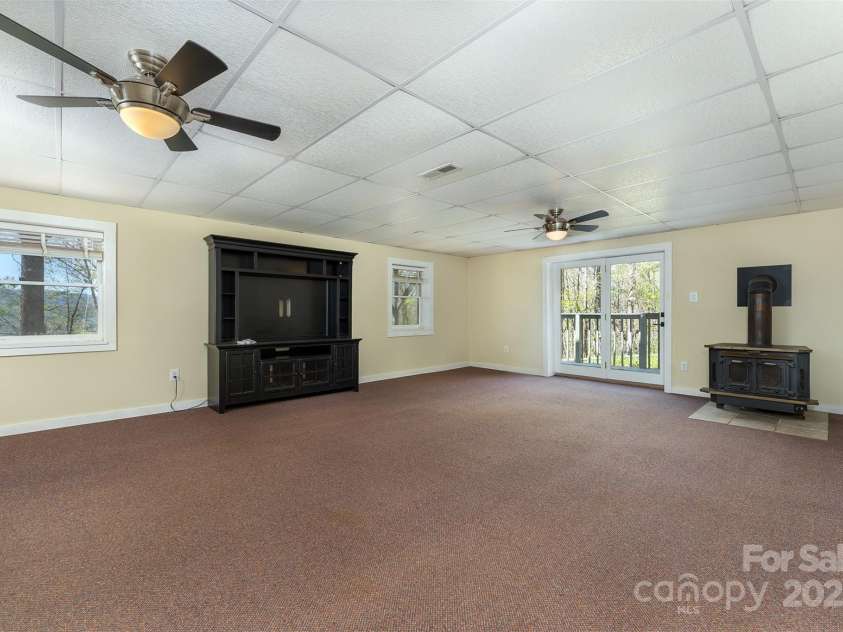 54 Jazaka Ridge Ridge, Swannanoa, NC 28778.  MLS# CAR4247960, YatesRealty ID 17009. 