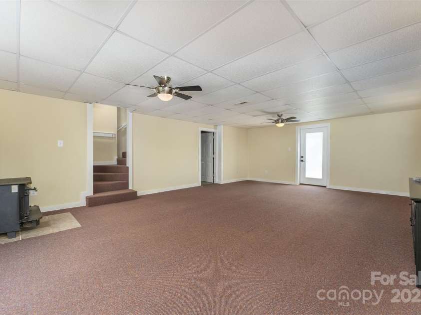 54 Jazaka Ridge Ridge, Swannanoa, NC 28778.  MLS# CAR4247960, YatesRealty ID 17009. 