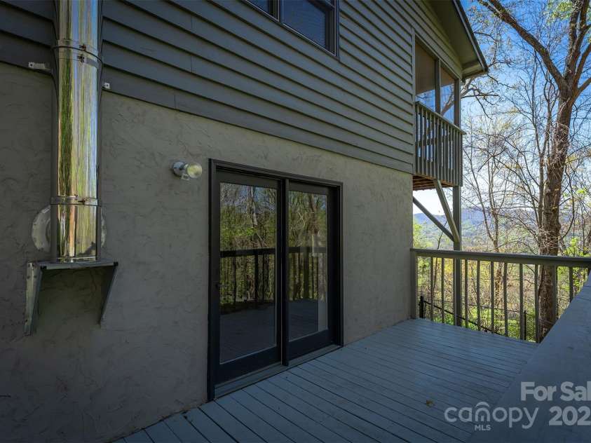 54 Jazaka Ridge Ridge, Swannanoa, NC 28778.  MLS# CAR4247960, YatesRealty ID 17009. 