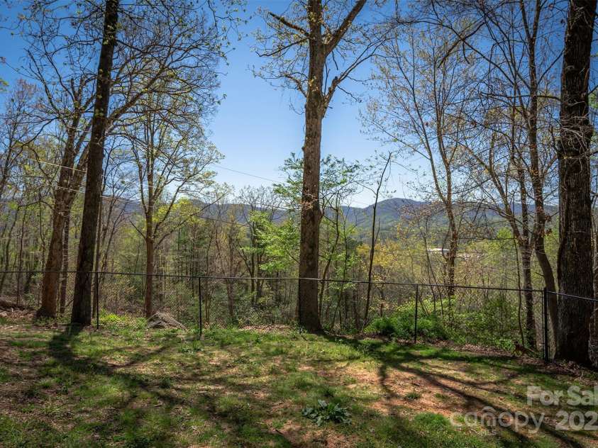 54 Jazaka Ridge Ridge, Swannanoa, NC 28778.  MLS# CAR4247960, YatesRealty ID 17009. 
