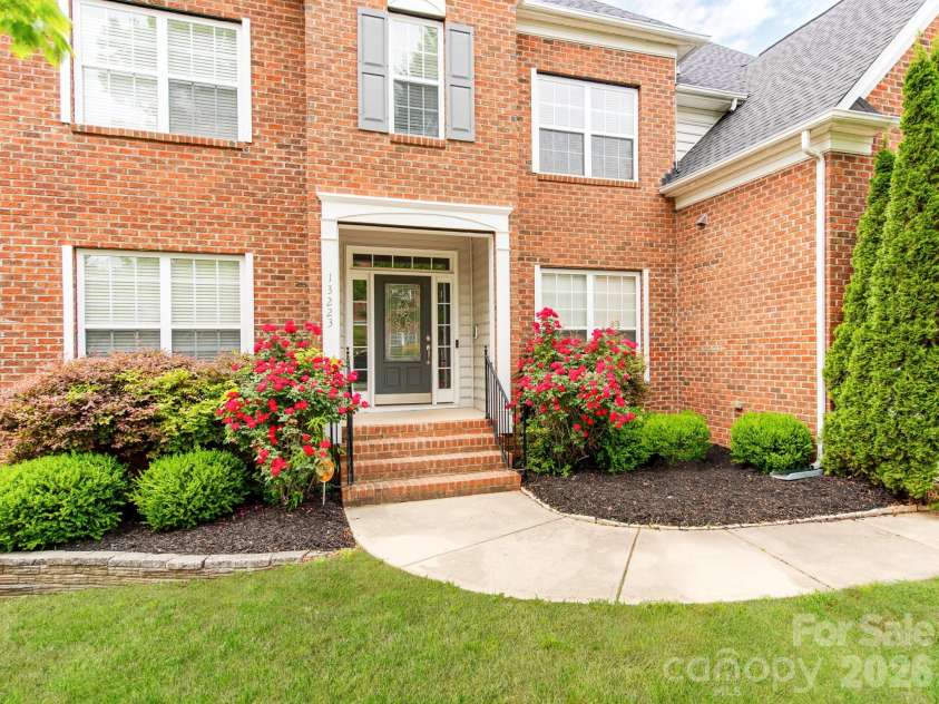 13223 Ashley Meadow Drive, Charlotte, NC 28213.  MLS# CAR4376184, YatesRealty ID 17010. 