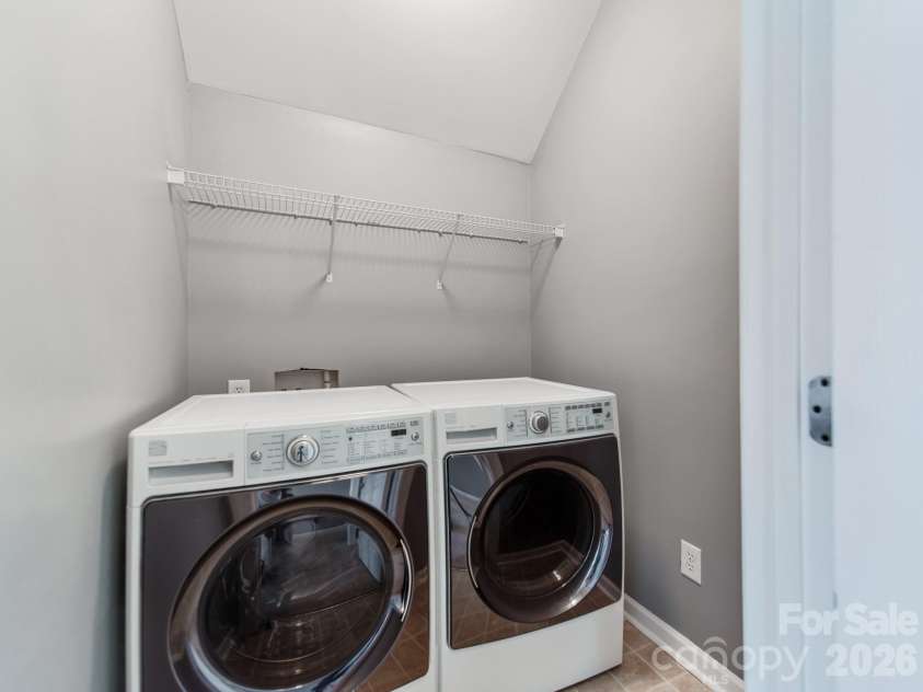 13223 Ashley Meadow Drive, Charlotte, NC 28213.  MLS# CAR4376184, YatesRealty ID 17010. 