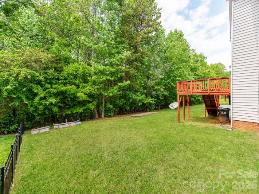 13223 Ashley Meadow Drive, Charlotte, NC 28213.  MLS# CAR4376184, YatesRealty ID 17010. 