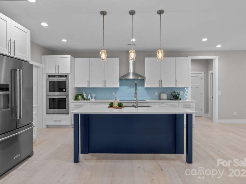 8225 Long Island Road, Catawba, NC 28609.  MLS# CAR4298824, YatesRealty ID 17010. Chef’s kitchen includes top-of-the-line KitchenAid appliances