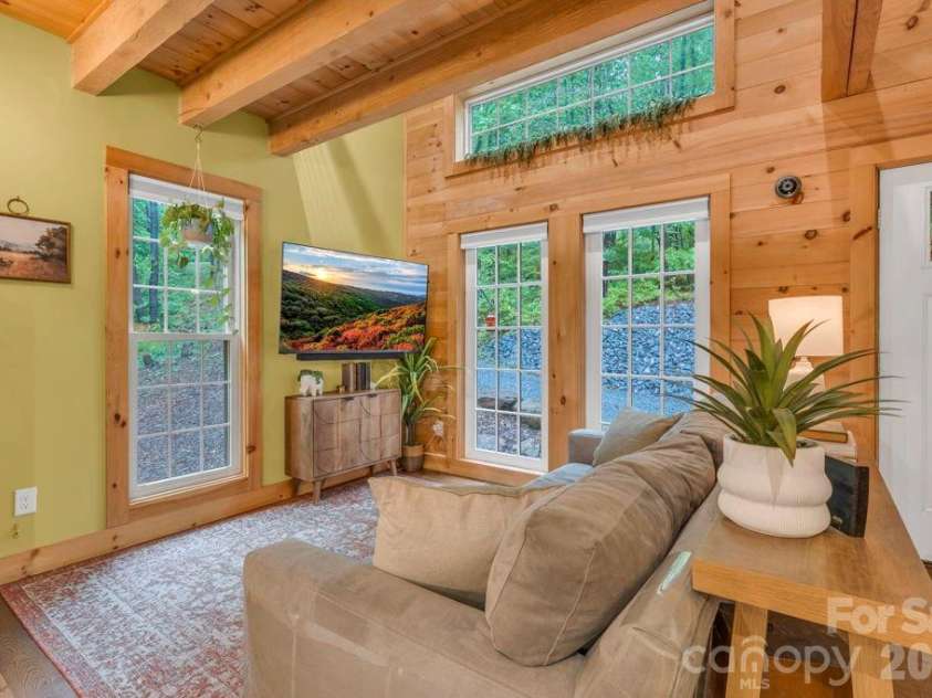 38 Macey Drive, Nebo, NC 28761.  MLS# CAR4376294, YatesRealty ID 17011. 