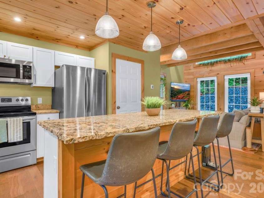 38 Macey Drive, Nebo, NC 28761.  MLS# CAR4376294, YatesRealty ID 17011. 