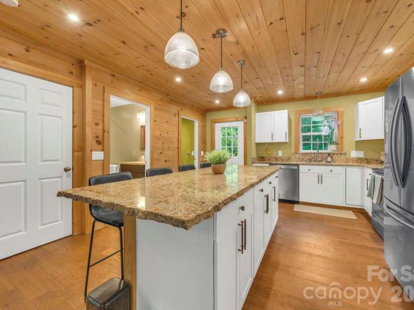 38 Macey Drive, Nebo, NC 28761.  MLS# CAR4376294, YatesRealty ID 17011. 