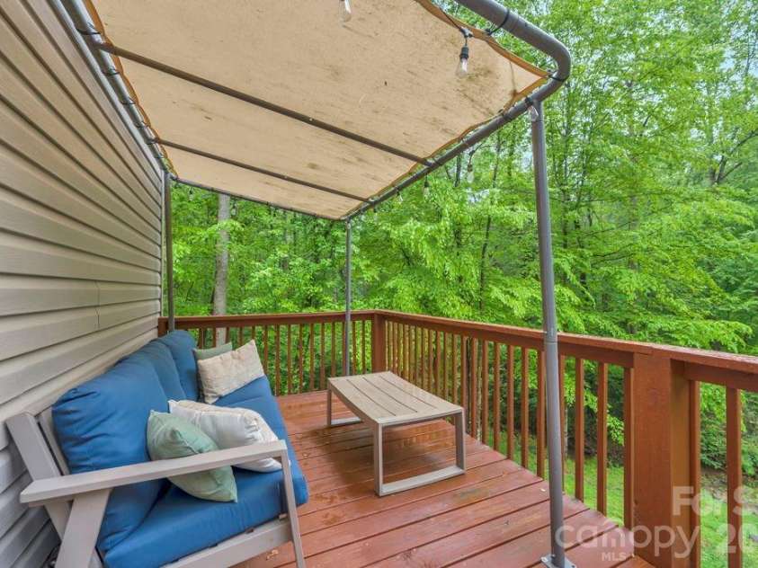38 Macey Drive, Nebo, NC 28761.  MLS# CAR4376294, YatesRealty ID 17011. 