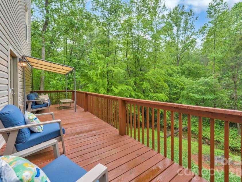 38 Macey Drive, Nebo, NC 28761.  MLS# CAR4376294, YatesRealty ID 17011. 