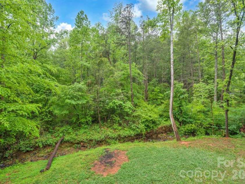 38 Macey Drive, Nebo, NC 28761.  MLS# CAR4376294, YatesRealty ID 17011. 