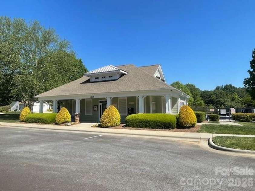 932 Coffee Tree Lane, Rock Hill, SC 29732.  MLS# CAR4374399, YatesRealty ID 17012. Community Pool