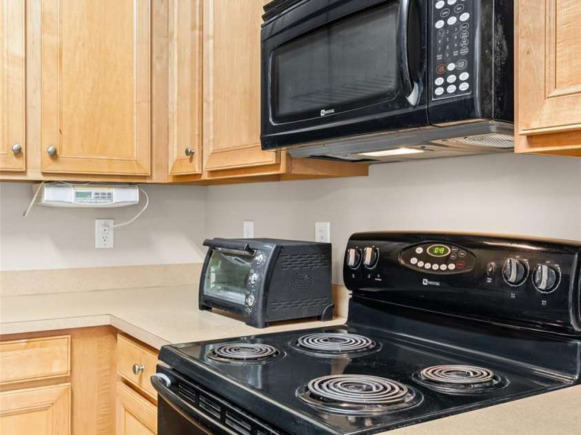 932 Coffee Tree Lane, Rock Hill, SC 29732.  MLS# CAR4374399, YatesRealty ID 17012. Kitchen