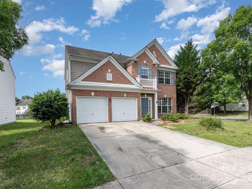 2013 Arbor Crest Court, Charlotte, NC 28262.  MLS# CAR4260816, YatesRealty ID 17013. 