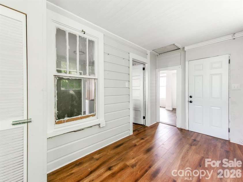 624 Morris Street, Rock Hill, SC 29730.  MLS# CAR4376304, YatesRealty ID 17013. 