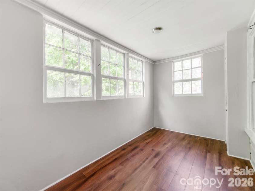 624 Morris Street, Rock Hill, SC 29730.  MLS# CAR4376304, YatesRealty ID 17013. 