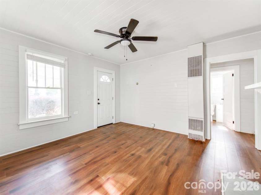 624 Morris Street, Rock Hill, SC 29730.  MLS# CAR4376304, YatesRealty ID 17013. 