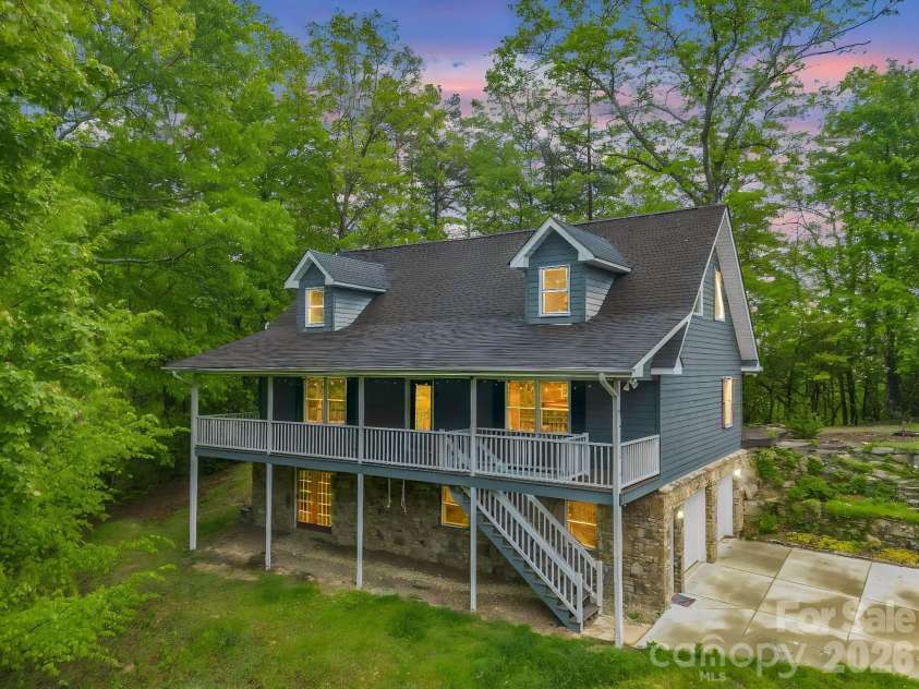 180 Canaday Drive, Brevard, NC 28712.  MLS# CAR4376218, YatesRealty ID 17017. 