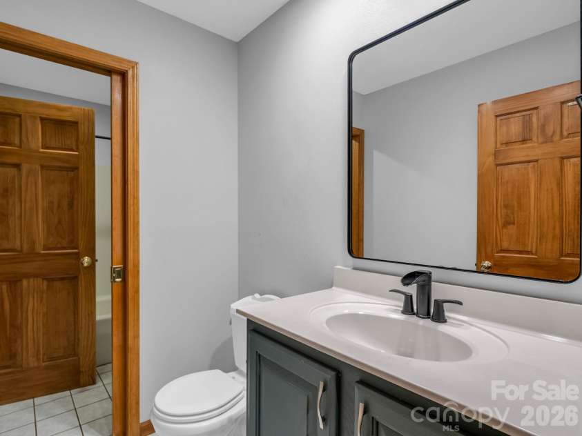 180 Canaday Drive, Brevard, NC 28712.  MLS# CAR4376218, YatesRealty ID 17017. 