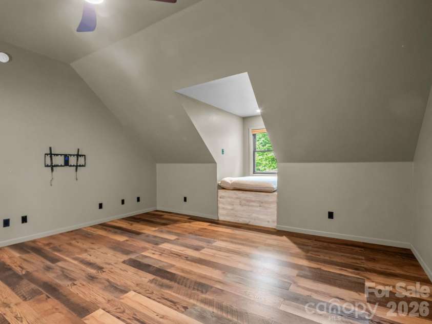 180 Canaday Drive, Brevard, NC 28712.  MLS# CAR4376218, YatesRealty ID 17017. 