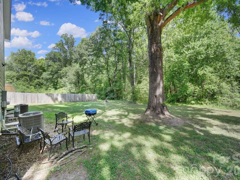 108-110 Carpenter Street, Lincolnton, NC 28092.  MLS# CAR4370802, YatesRealty ID 17018. 