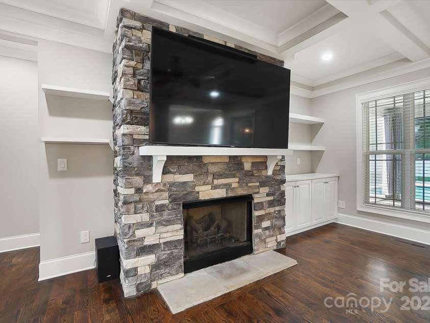 531 Coman Lane, Kings Mountain, NC 28086.  MLS# CAR4280548, YatesRealty ID 17019. 