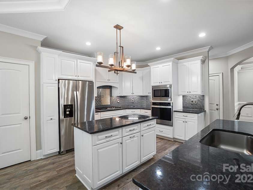531 Coman Lane, Kings Mountain, NC 28086.  MLS# CAR4280548, YatesRealty ID 17019. 