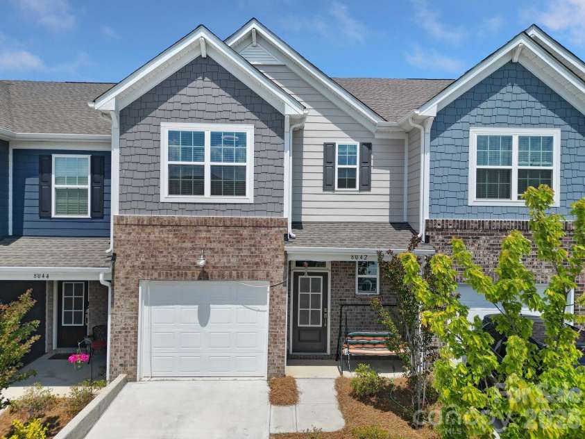 8042 Scarlet Maple Lane, Fort Mill, SC 29708.  MLS# CAR4374550, YatesRealty ID 17019. 