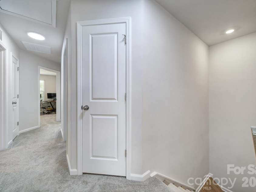8042 Scarlet Maple Lane, Fort Mill, SC 29708.  MLS# CAR4374550, YatesRealty ID 17019. 