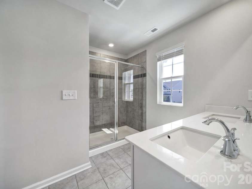 8042 Scarlet Maple Lane, Fort Mill, SC 29708.  MLS# CAR4374550, YatesRealty ID 17019. 