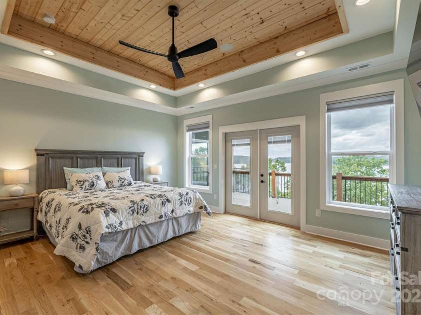 464 LakeCrest Drive, Nebo, NC 28761.  MLS# CAR4304909, YatesRealty ID 1702. 