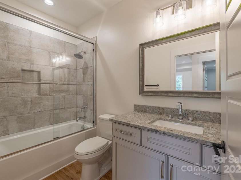 464 LakeCrest Drive, Nebo, NC 28761.  MLS# CAR4304909, YatesRealty ID 1702. 