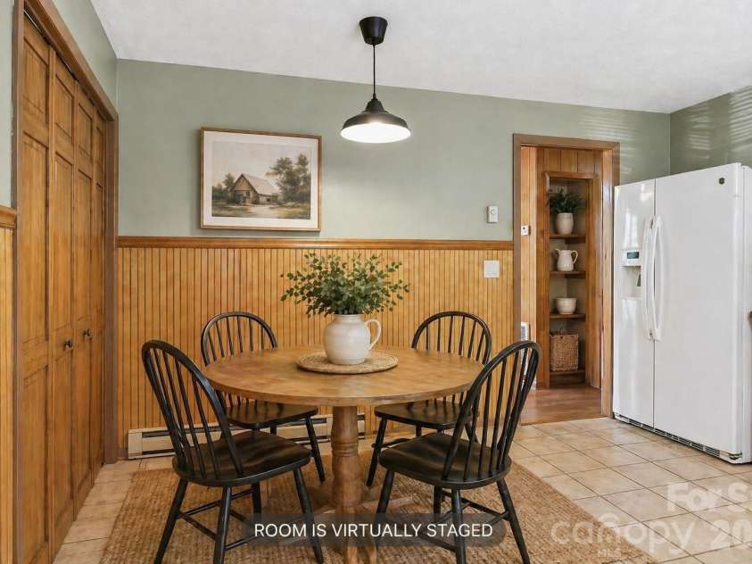 959 Oakmont Drive, Canton, NC 28716.  MLS# CAR4375943, YatesRealty ID 17020. Virtually Staged