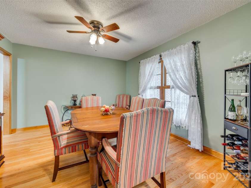 1221 Edgefield Road, York, SC 29745.  MLS# CAR4251853, YatesRealty ID 17021. 