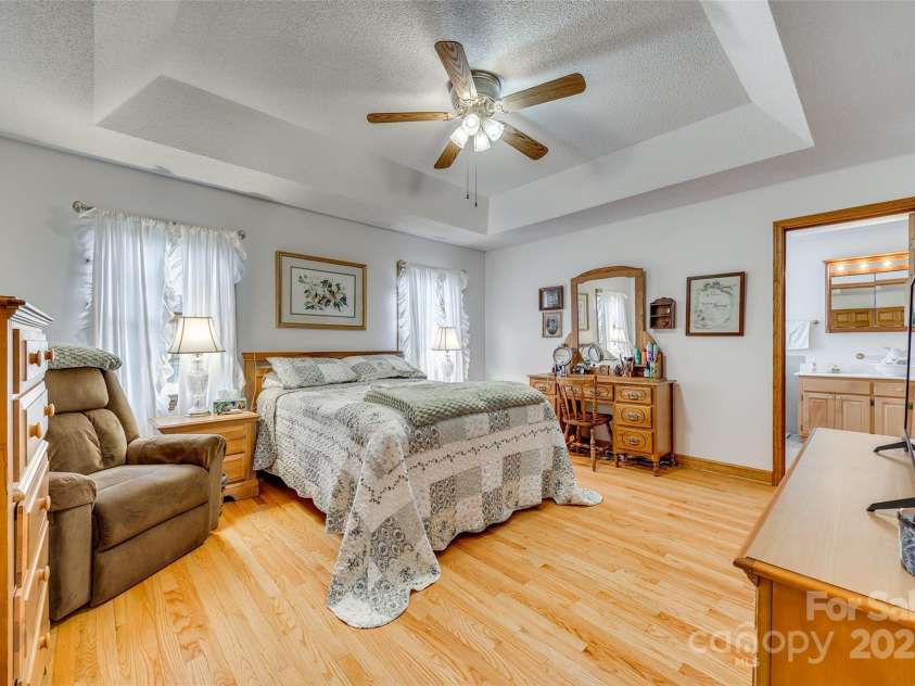 1221 Edgefield Road, York, SC 29745.  MLS# CAR4251853, YatesRealty ID 17021. 