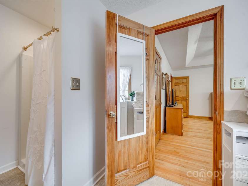 1221 Edgefield Road, York, SC 29745.  MLS# CAR4251853, YatesRealty ID 17021. 