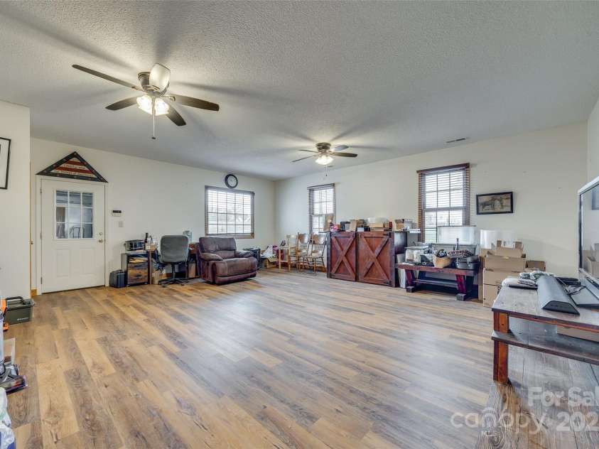 1221 Edgefield Road, York, SC 29745.  MLS# CAR4251853, YatesRealty ID 17021. 