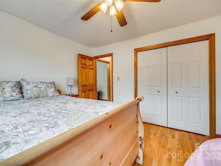 1221 Edgefield Road, York, SC 29745.  MLS# CAR4251853, YatesRealty ID 17021. 